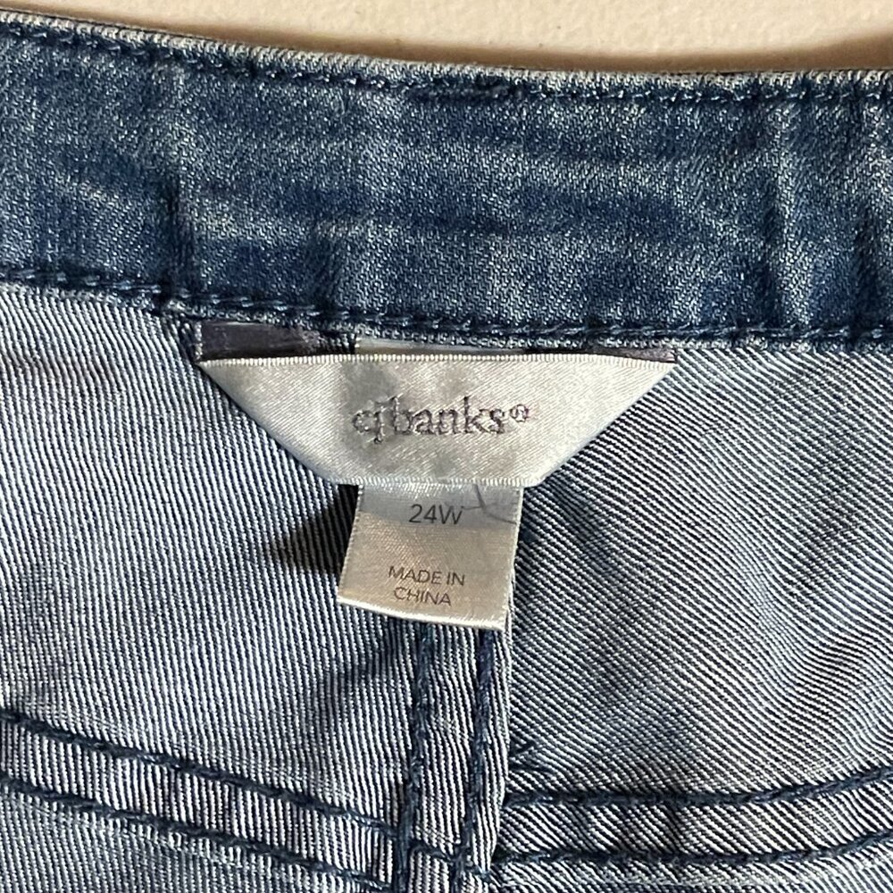 CJ Banks Denim Bermuda Shorts with Embellished Pockets – Size 24W - Picture 8 of 11